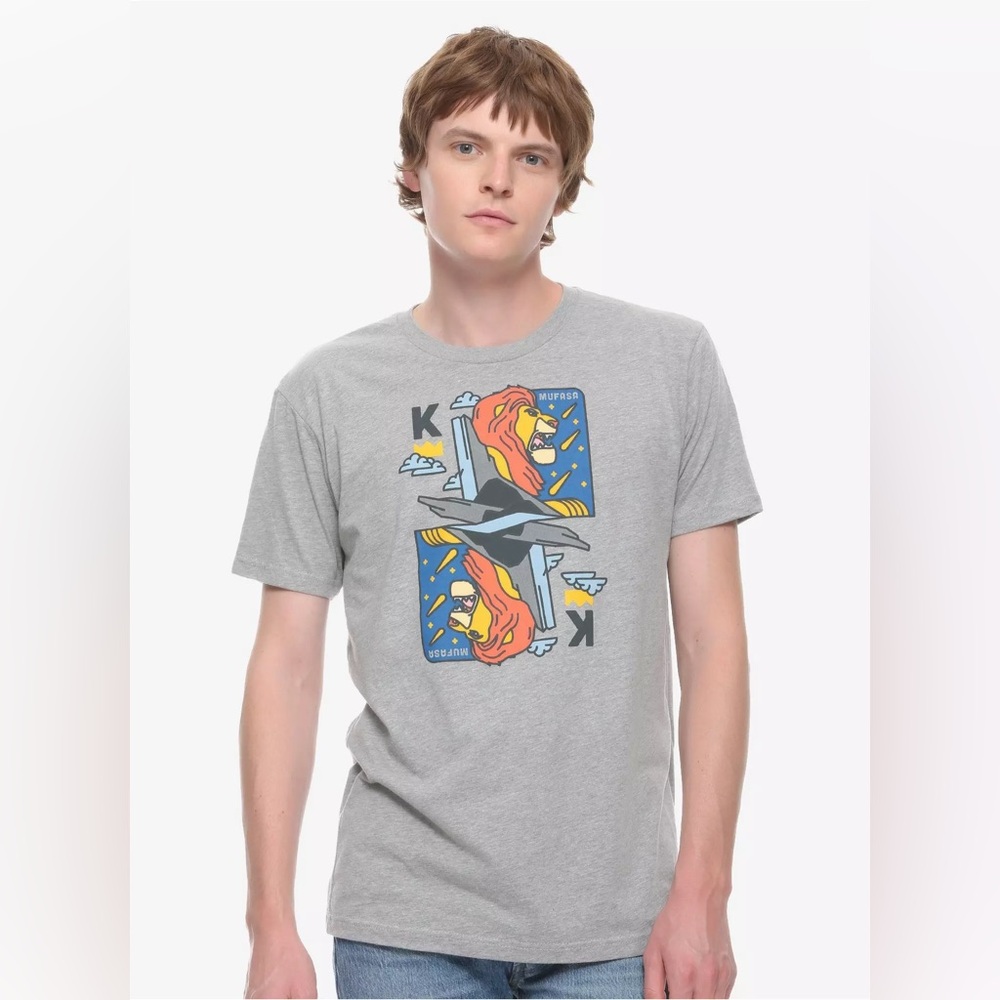 DISNEY THE LION KING MUFASA PLAYING CARD TEE SHIRT!